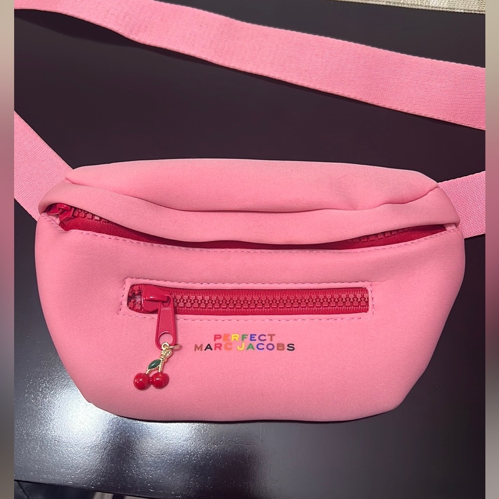 Marc Jacobs perfume Fanny pack